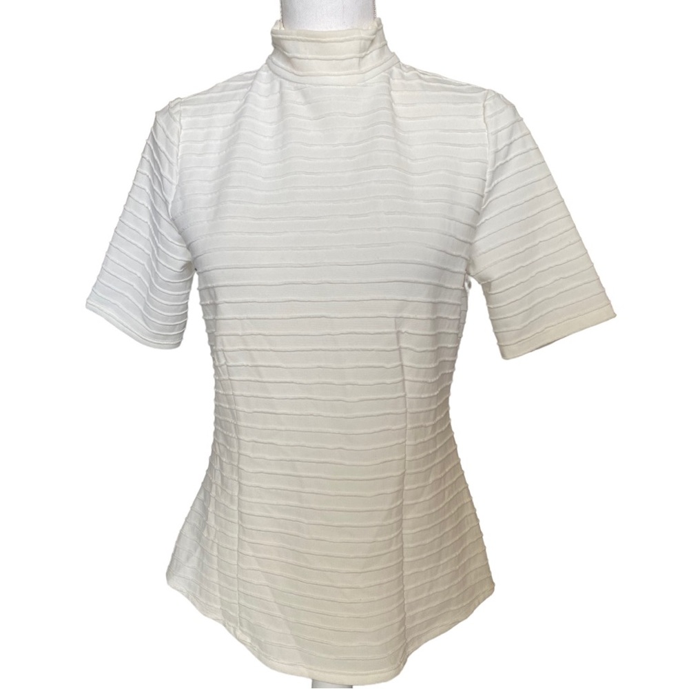 Simply Vera Vera wang White textured striped short sleeve turtle neck top size S
